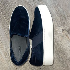 VINCE Warren Sneaker - Navy Blue Velvet Size 5